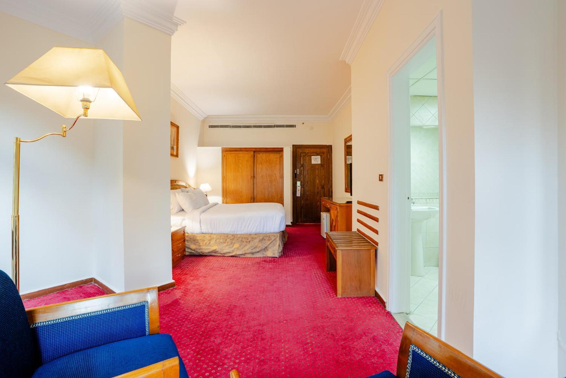 Om Kolthoom Hotel
