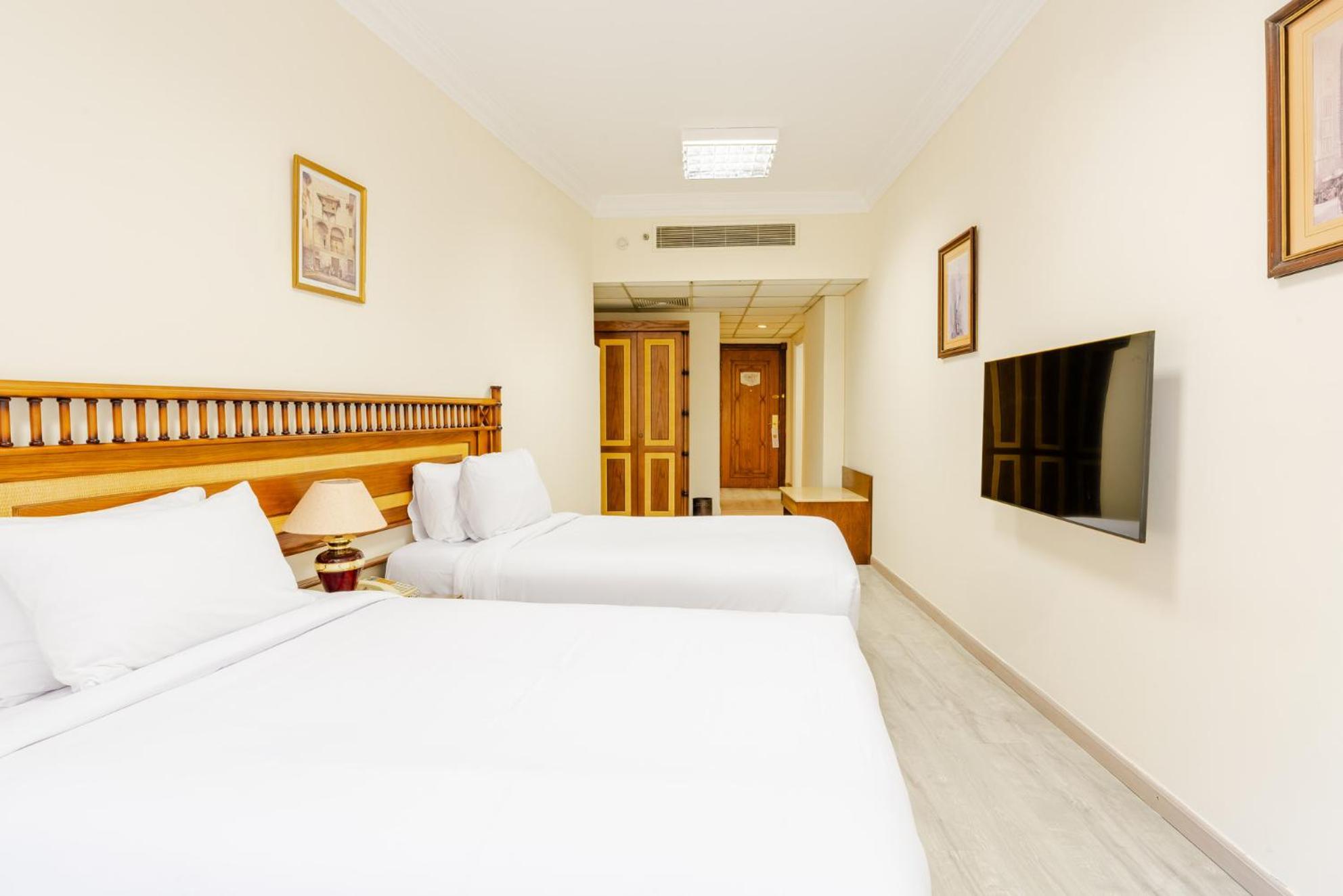 Om Kolthoom Hotel