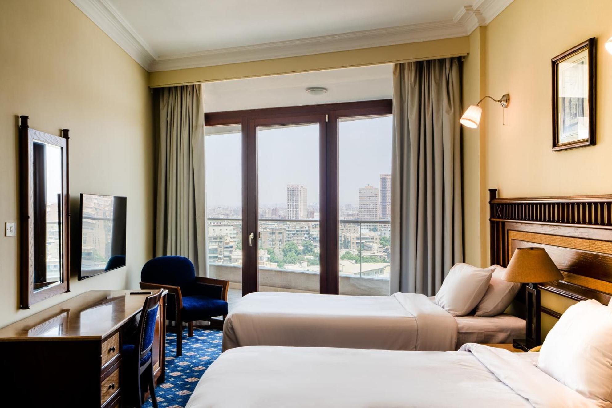 Hotel Om Kolthoom 4*